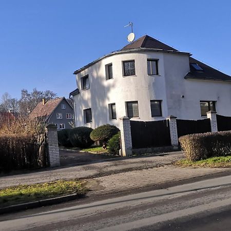Ubytování u parku Česká Lípa Esterno foto